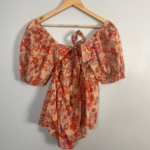 New THML floral puff sleeve pink orange peplum back tietop size small - Picture 7 of 7